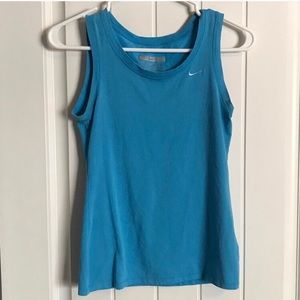 🎩4/30🎩Nike tank